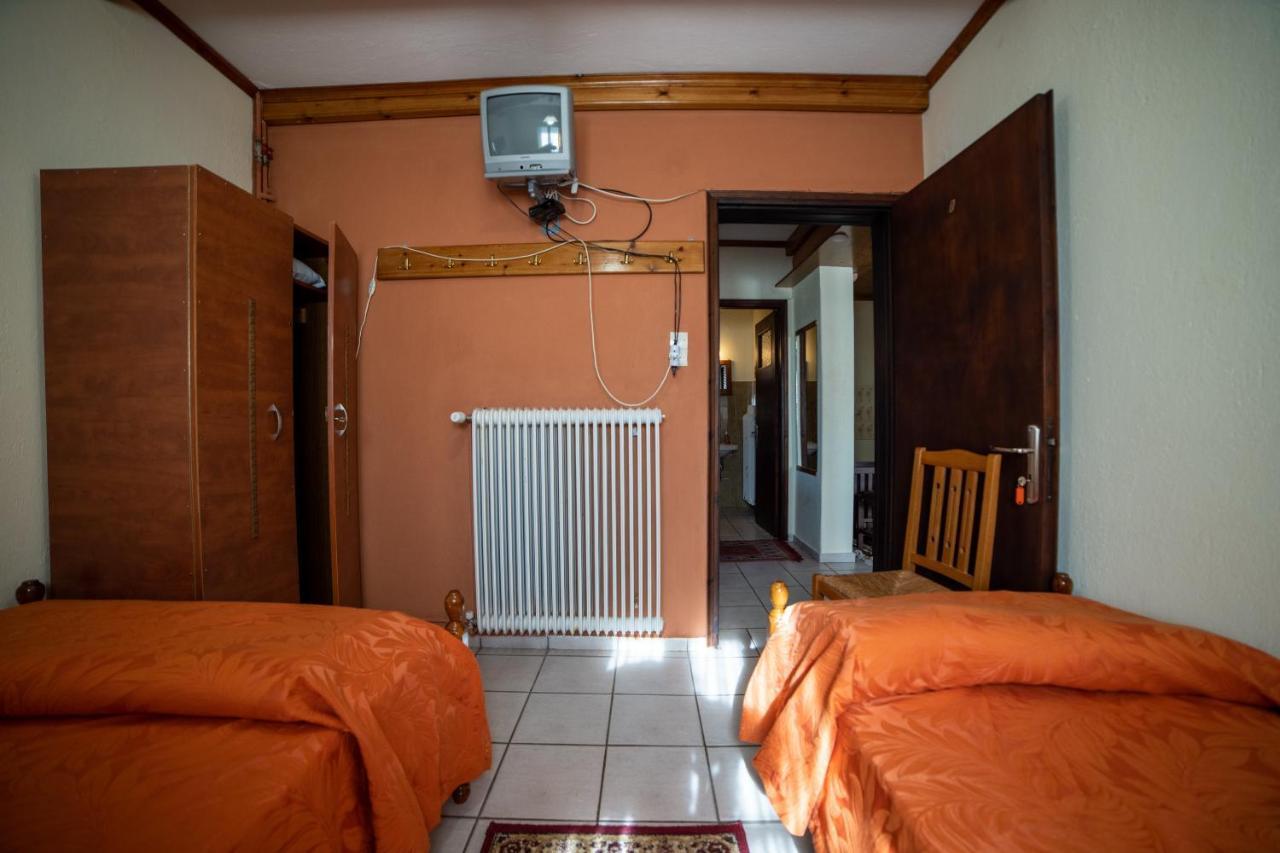Mprizis Rooms Elati  ภายนอก รูปภาพ