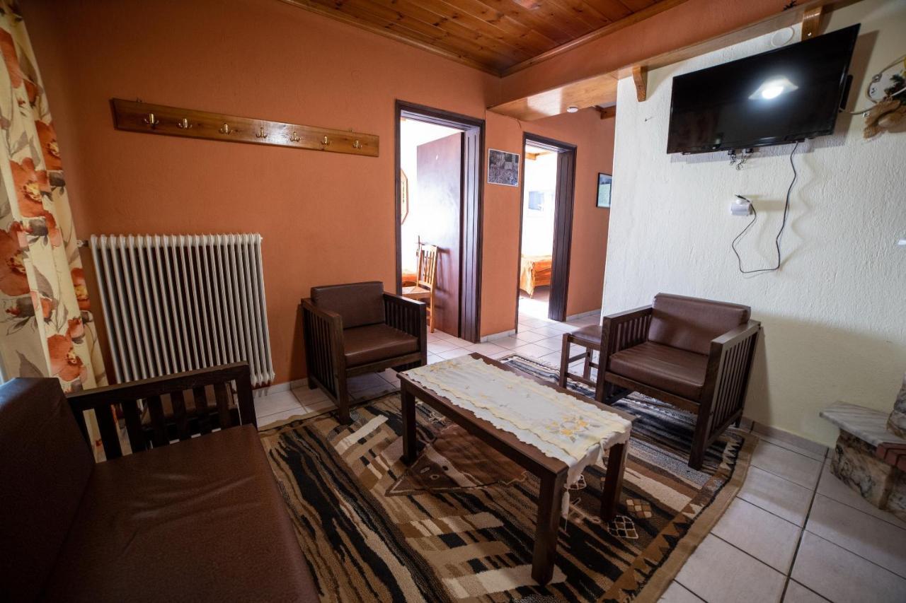 Mprizis Rooms Elati  ภายนอก รูปภาพ