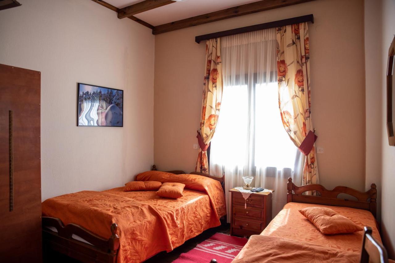 Mprizis Rooms Elati  ภายนอก รูปภาพ