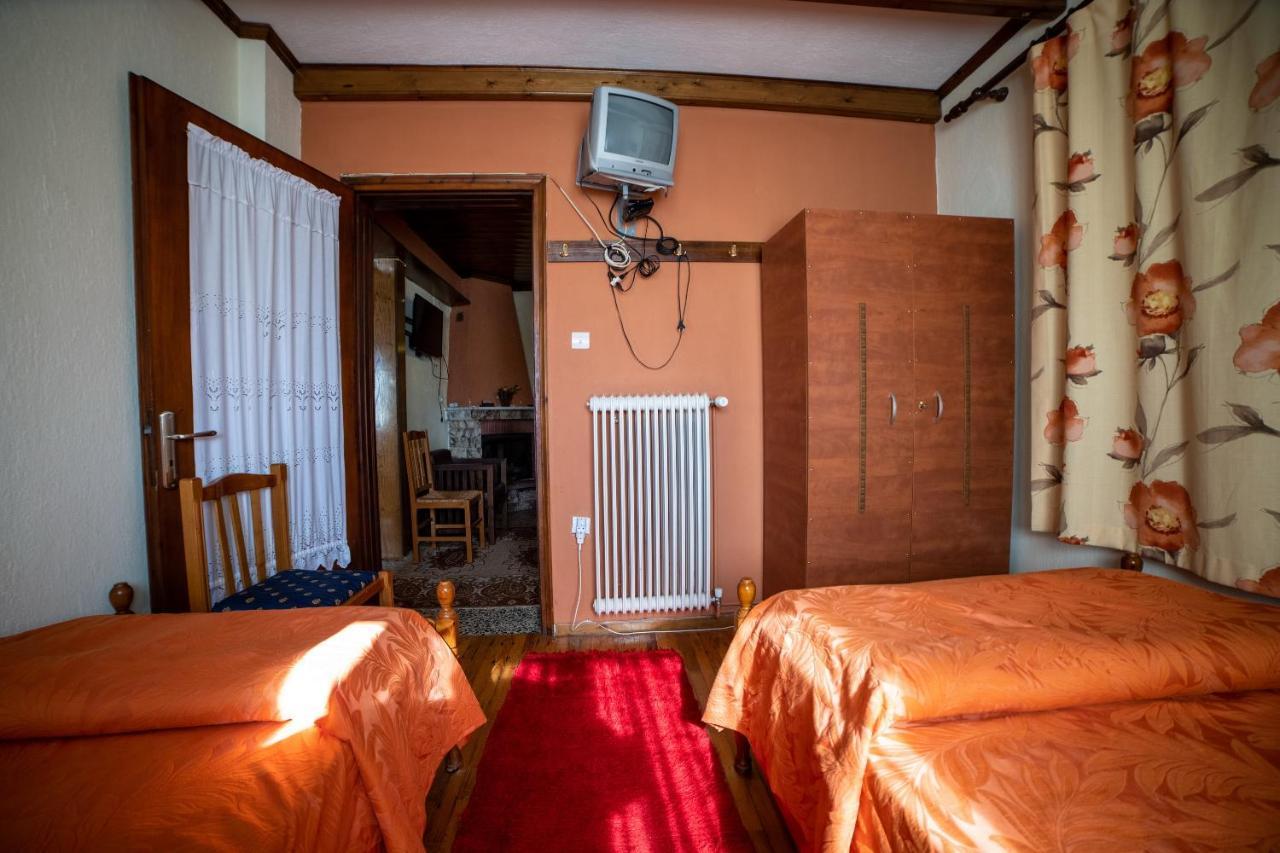 Mprizis Rooms Elati  ภายนอก รูปภาพ